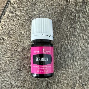 Geranium essential oil